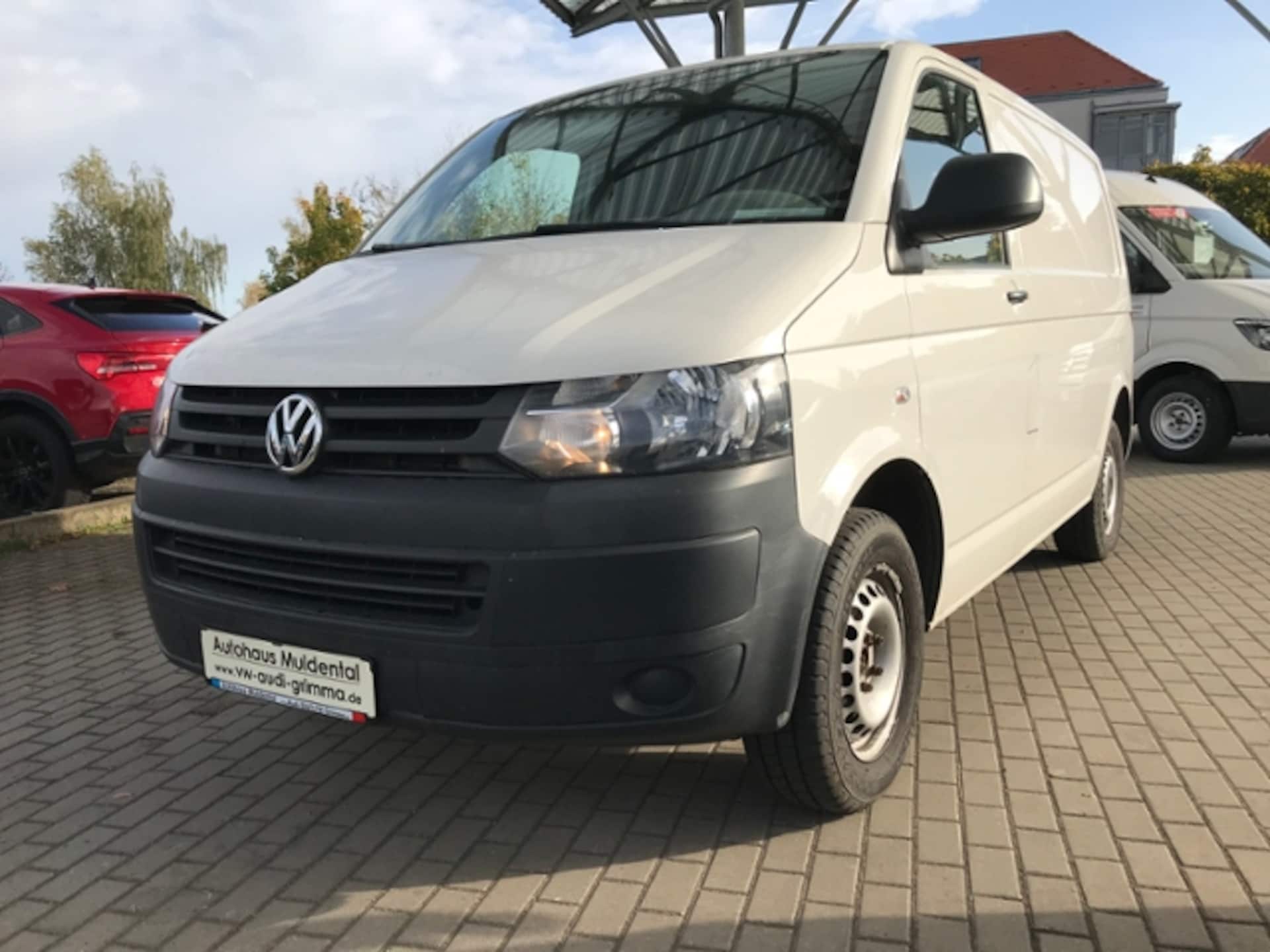 Volkswagen T5 Transporter Kasten kurzer Radstand