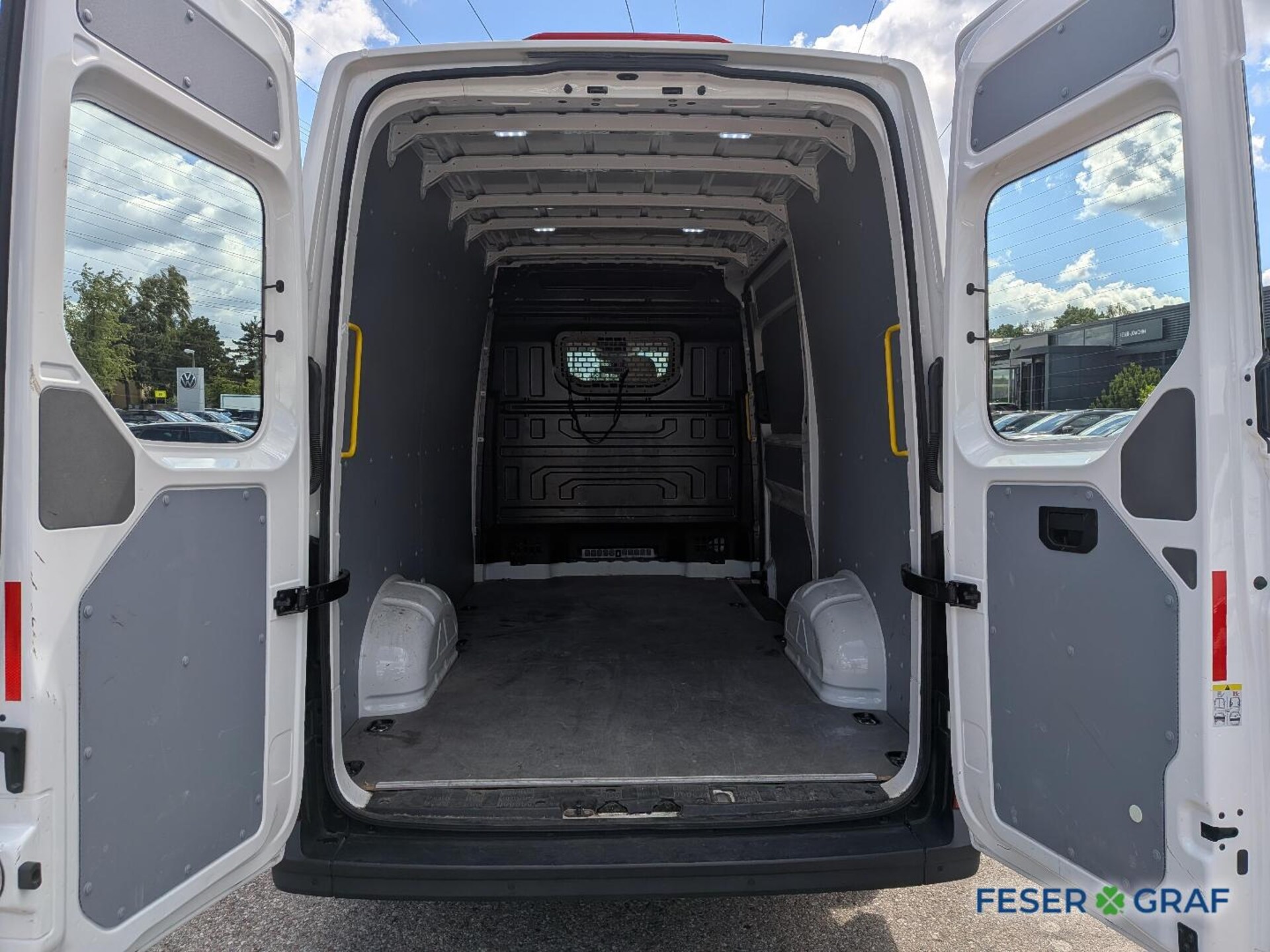 Volkswagen Crafter Kasten mittlerer Radstand