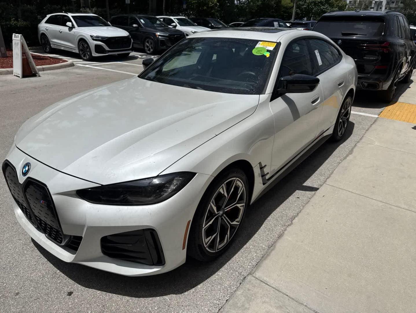 2023 BMW i4 M50's photo