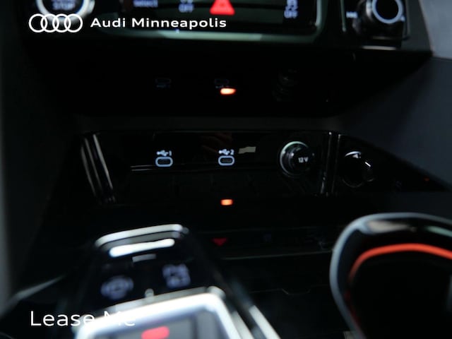 2025 Audi New Q5 Premium - Photo 28