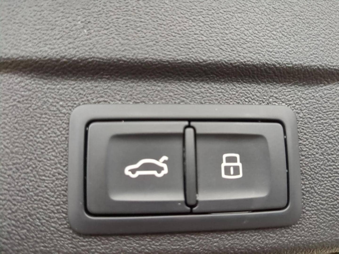 Bild über Audi A6 Avant edition one TDI quattro 150 kW S tronic - für weitere Informationen kontaktieren Sie den Audi Partner