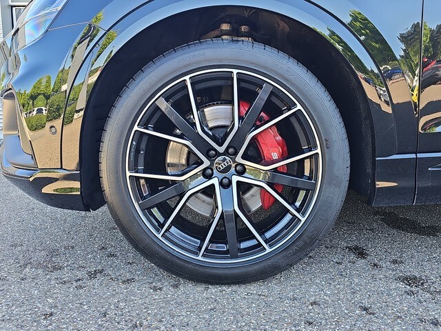 Image about Audi SQ8 TFSI quattro tiptronic