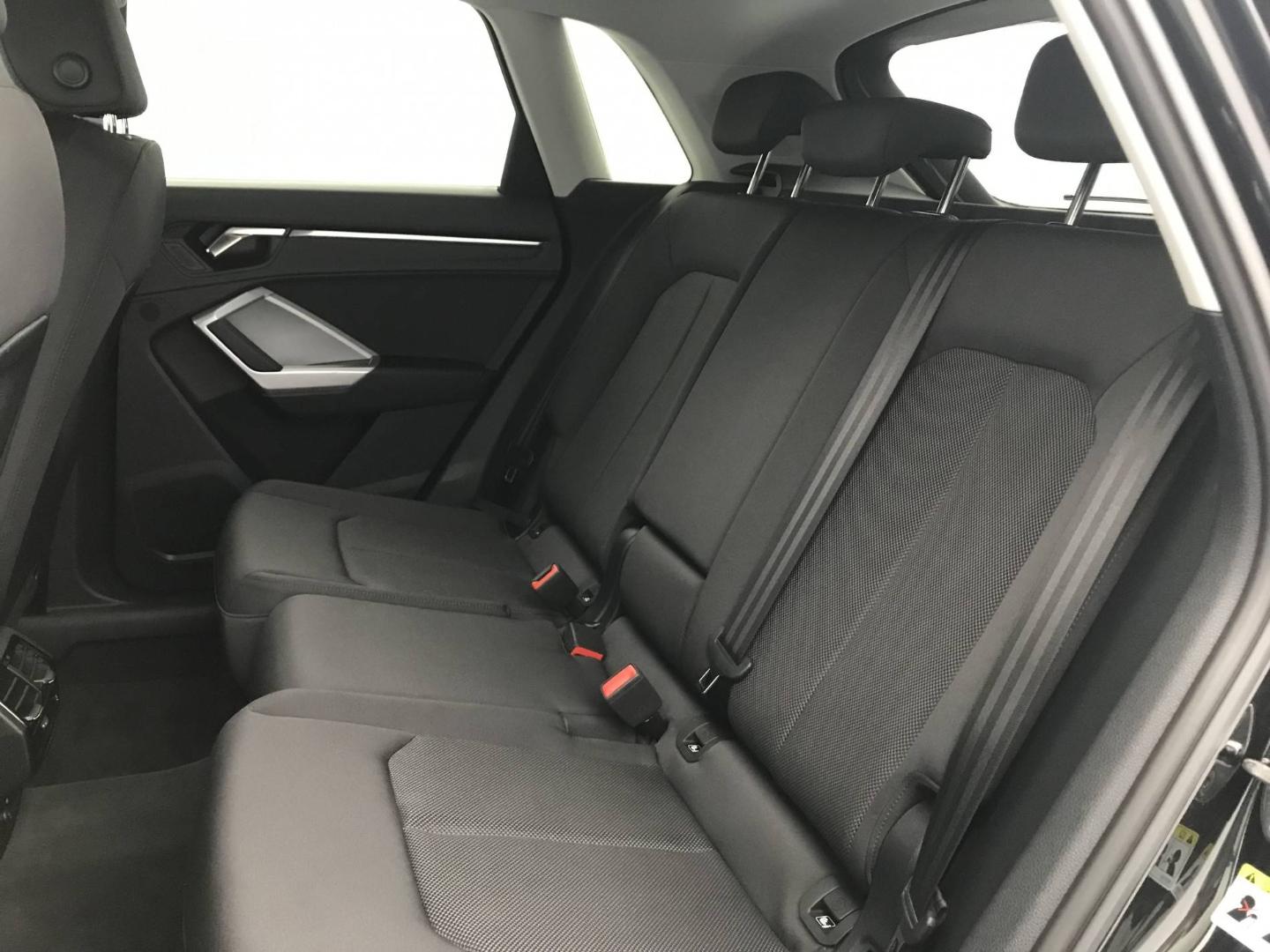 Image about Audi Q3 TFSI e Design 45 TFSI e 180 kW (245 ch) S tronic