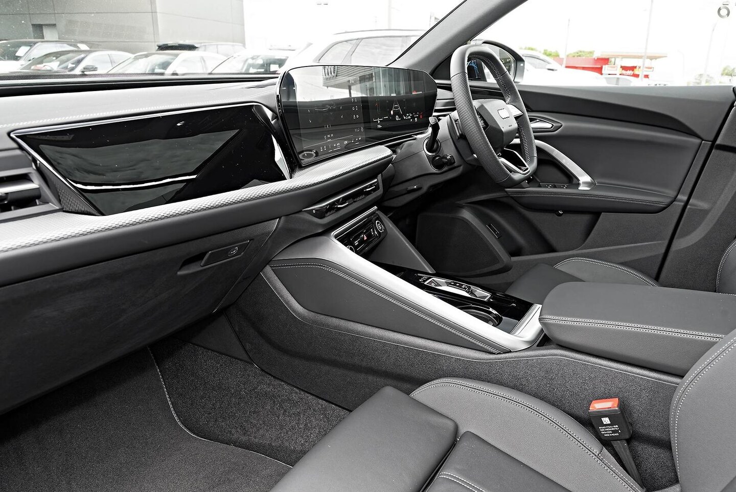 Image about Audi Q5 SUV TDI quattro 150 kW sport