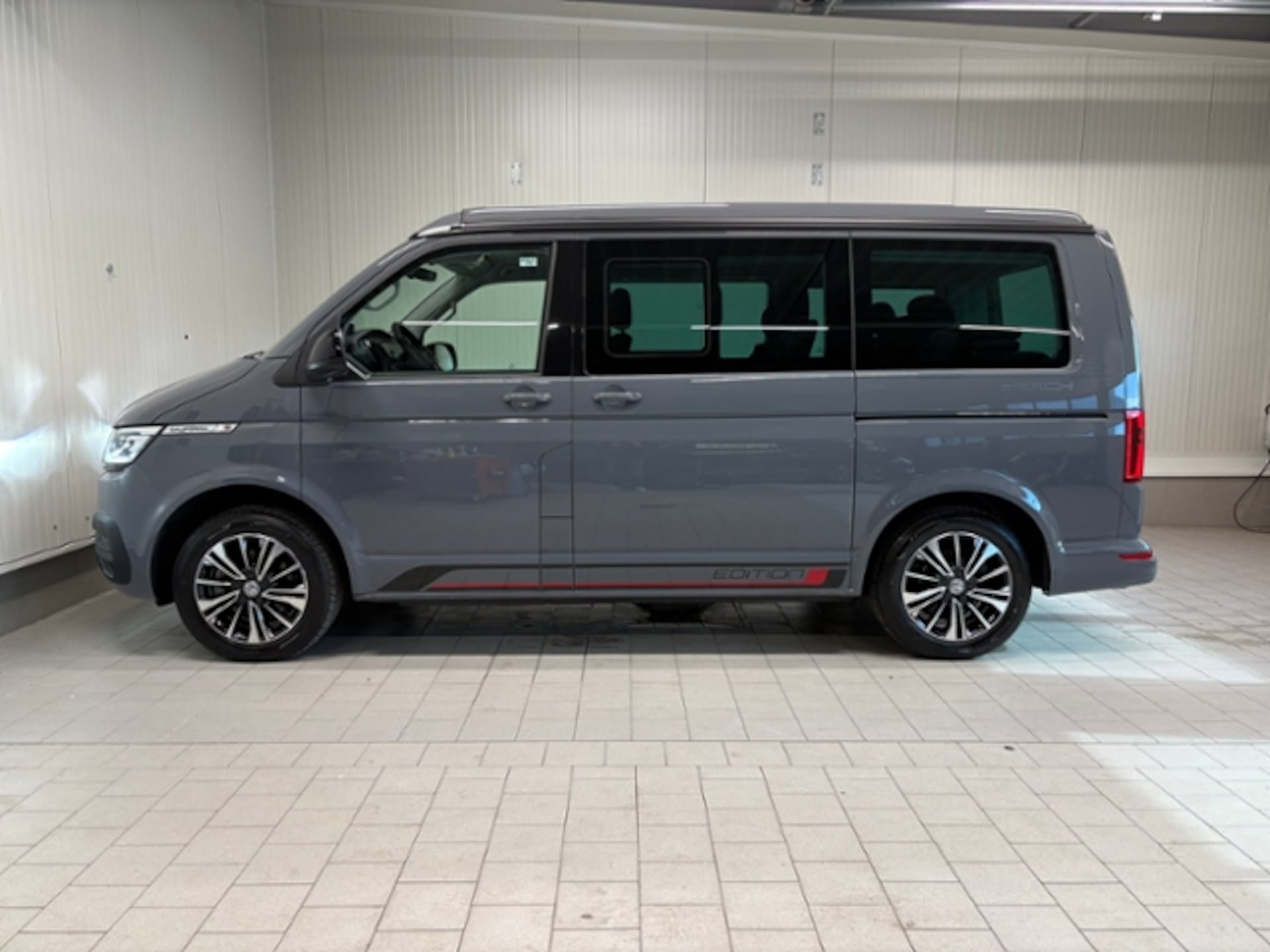 Volkswagen T6.1 California Beach