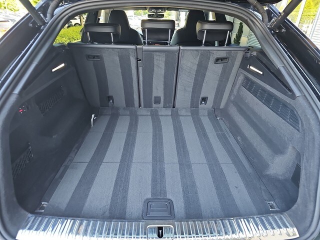 Image about Audi SQ8 TFSI quattro tiptronic