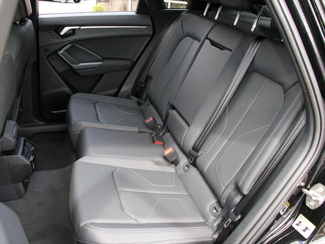 2025 AUDI Q3 - Image 13