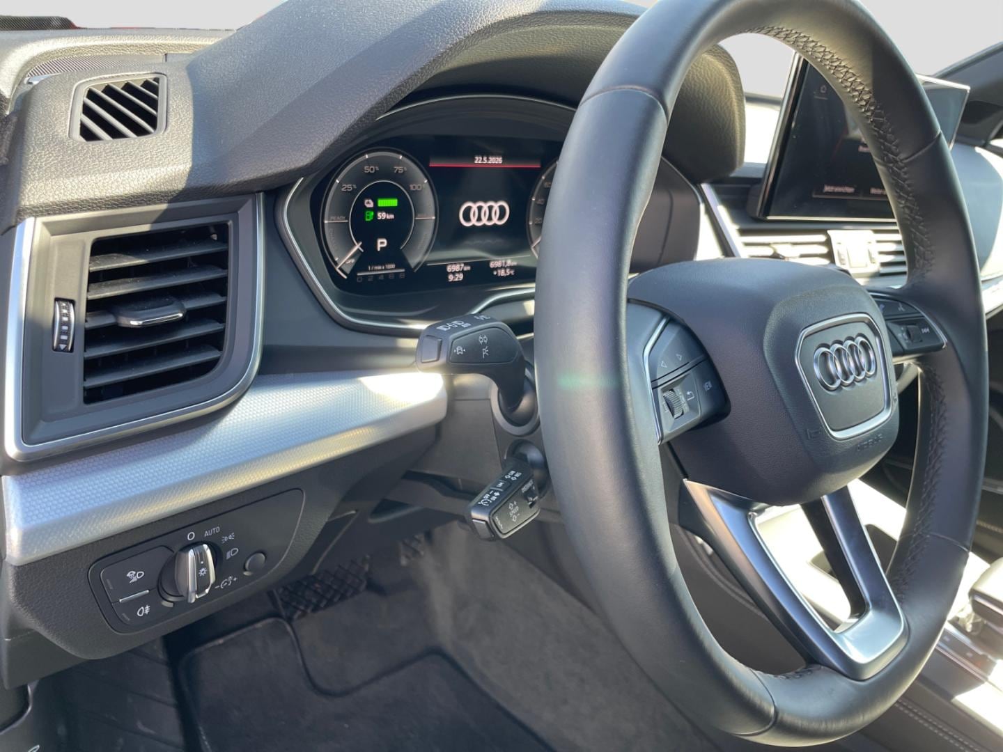 Bild über Audi Q5 TFSI e advanced 50 TFSI e quattro S tronic - für weitere Informationen kontaktieren Sie den Audi Partner