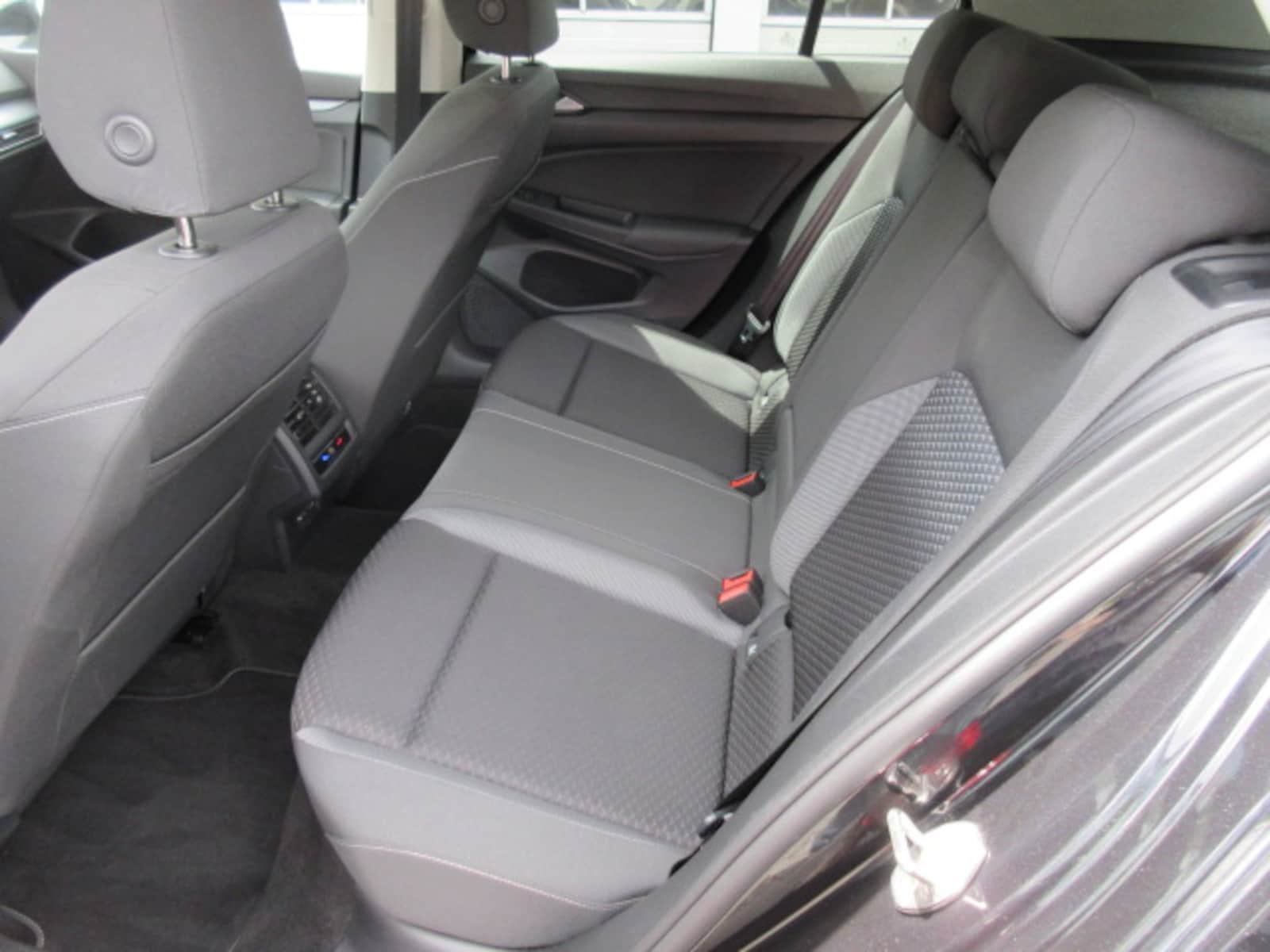Volkswagen Golf – Bild 8