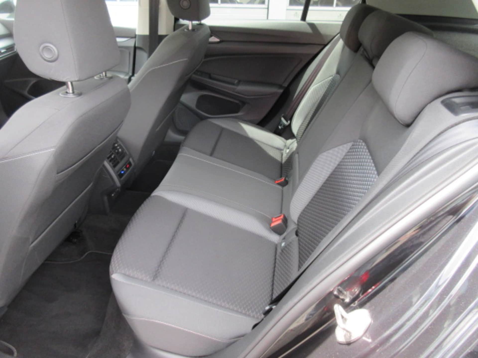 Volkswagen Golf Active
