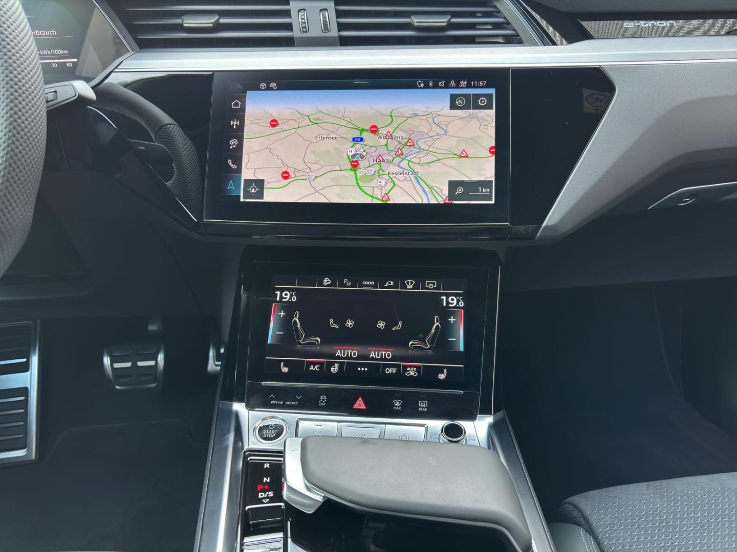 Image about Audi Q8 Sportback e-tron advanced 55 e-tron quattro