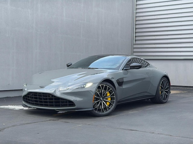 2022 Aston Martin Vantage