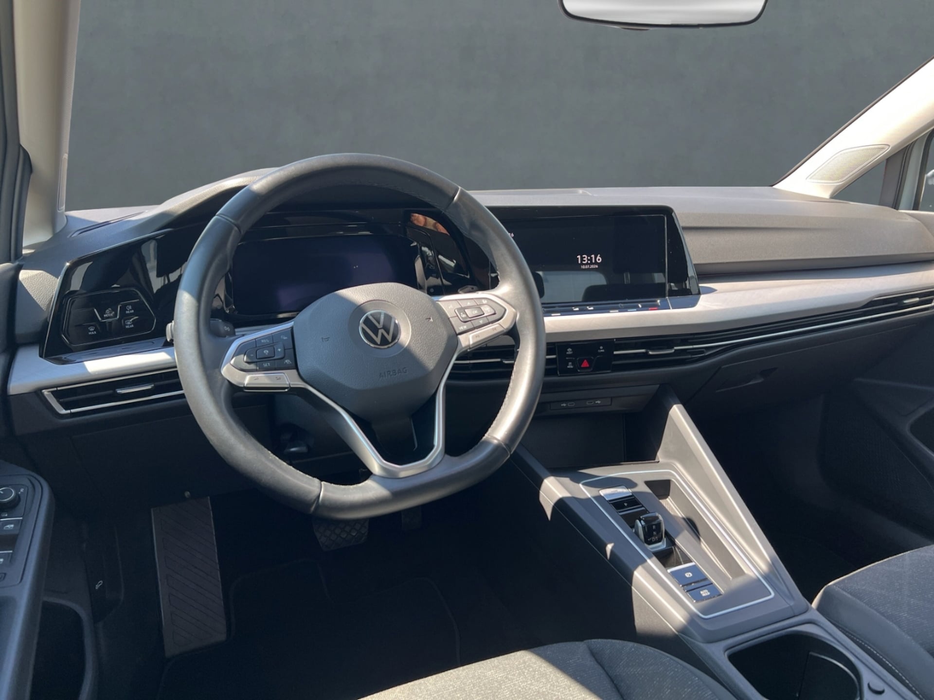 Volkswagen Golf Variant Life