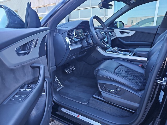 Image about Audi SQ8 TFSI quattro tiptronic
