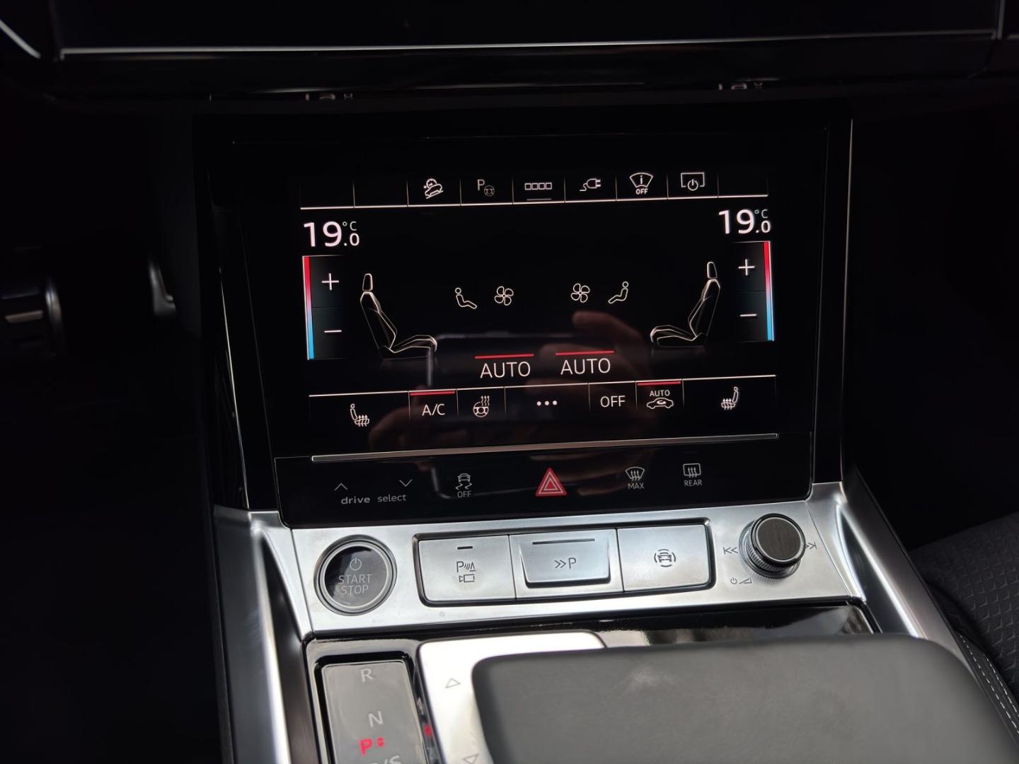 Image about Audi Q8 Sportback e-tron advanced 55 e-tron quattro