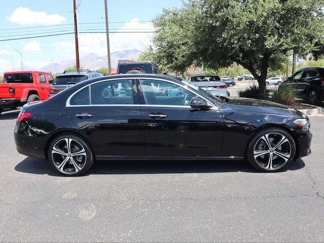 2025 Mercedes-Benz C 300
