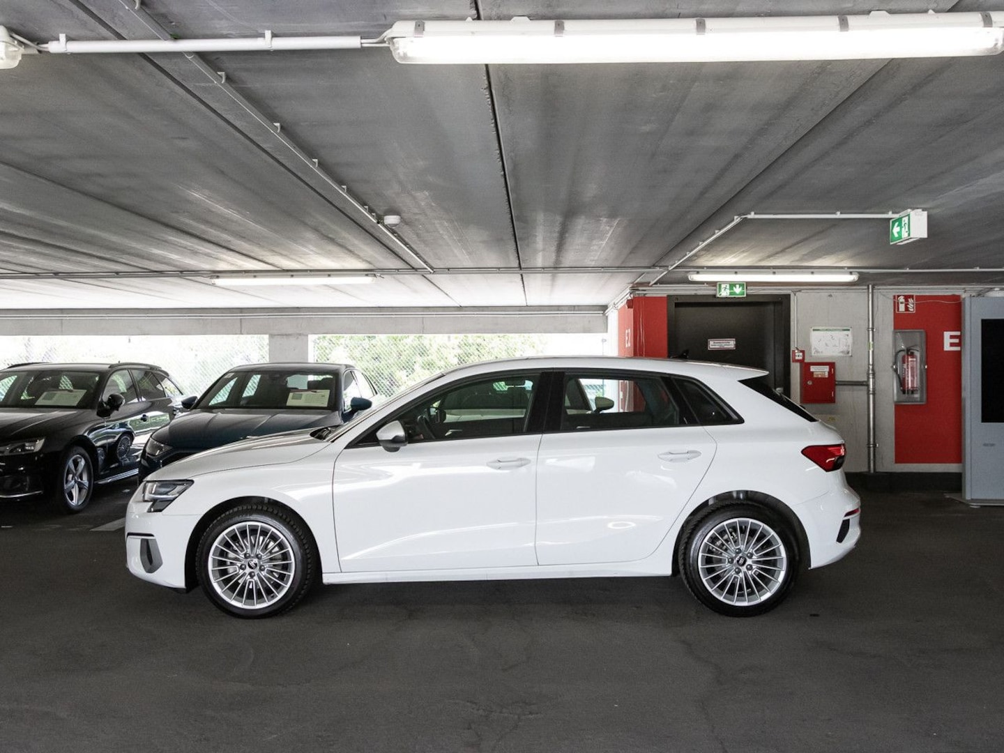 Bild über Audi A3 Sportback advanced 30 TFSI S tronic - für weitere Informationen kontaktieren Sie den Audi Partner