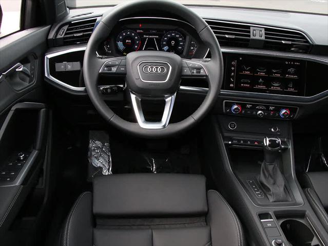 2025 AUDI Q3 - Image 16