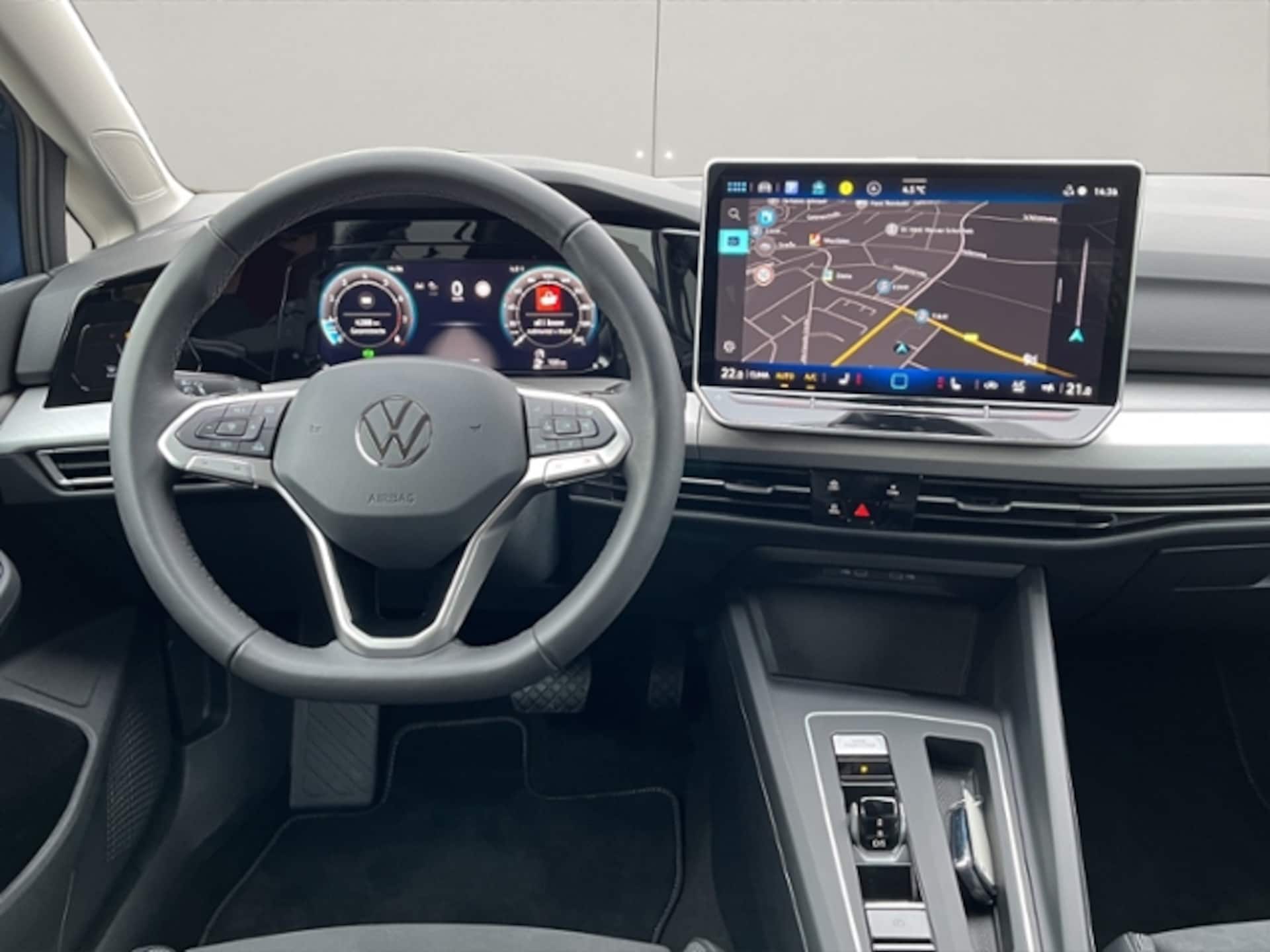 Volkswagen Golf Life