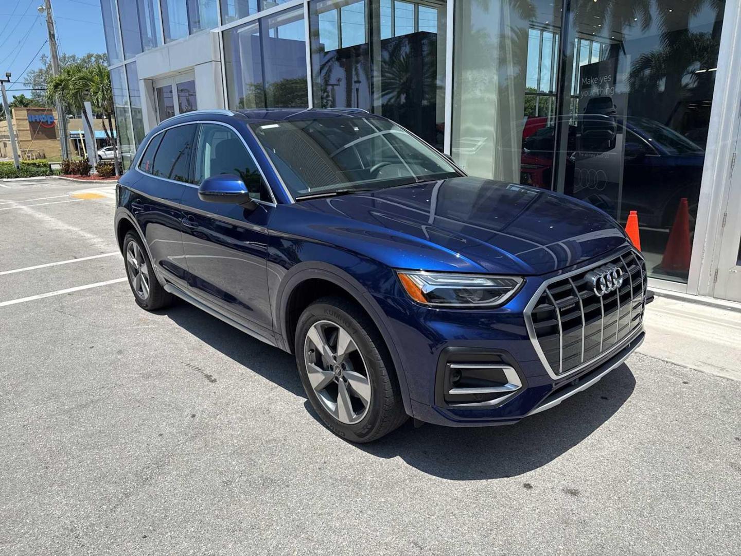 2024 Audi Q5 40 Premium's photo