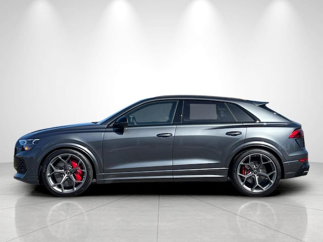 2026 Audi RS Q8 SUV performance