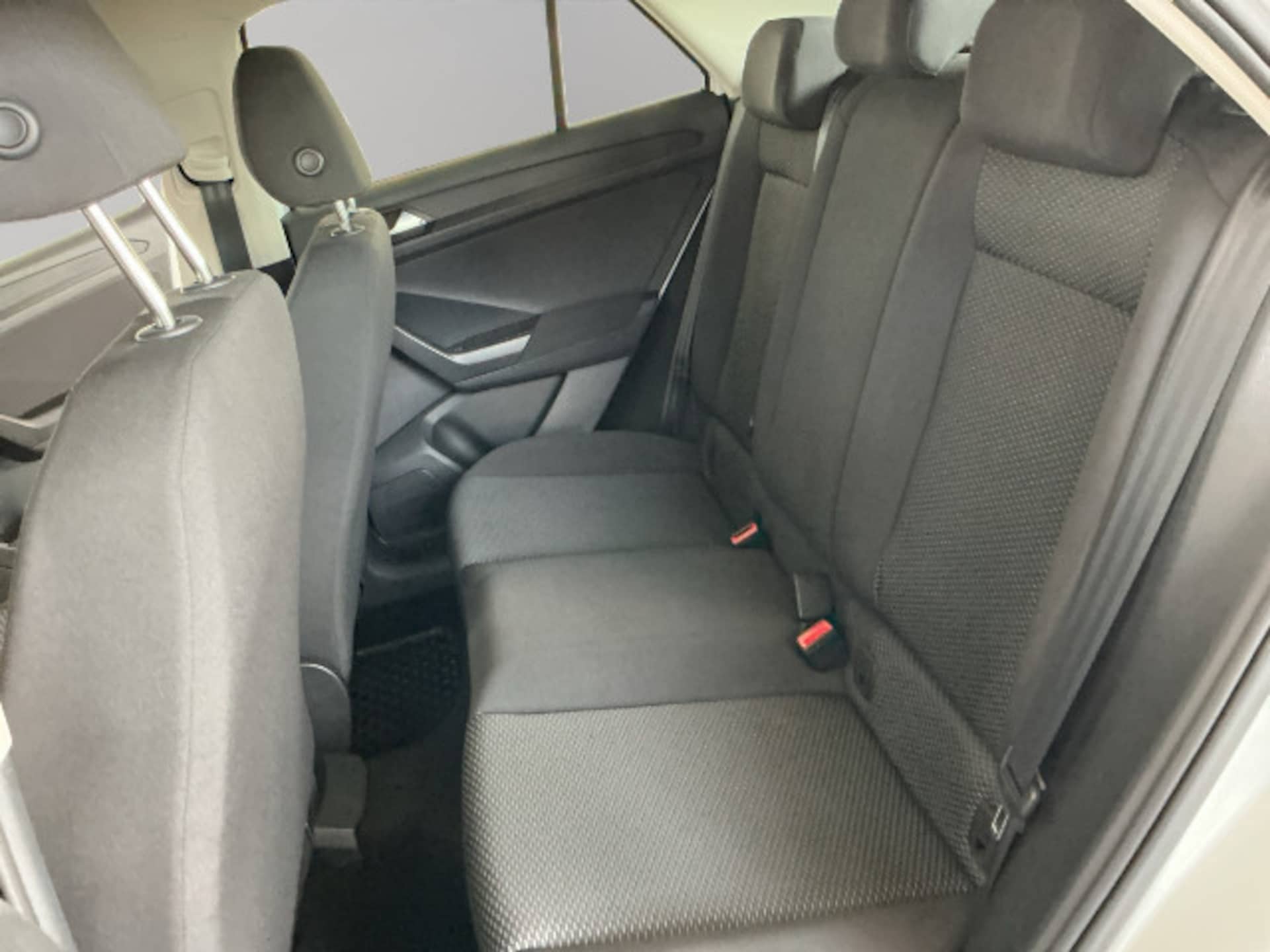 Volkswagen T-Roc Basis-Modell