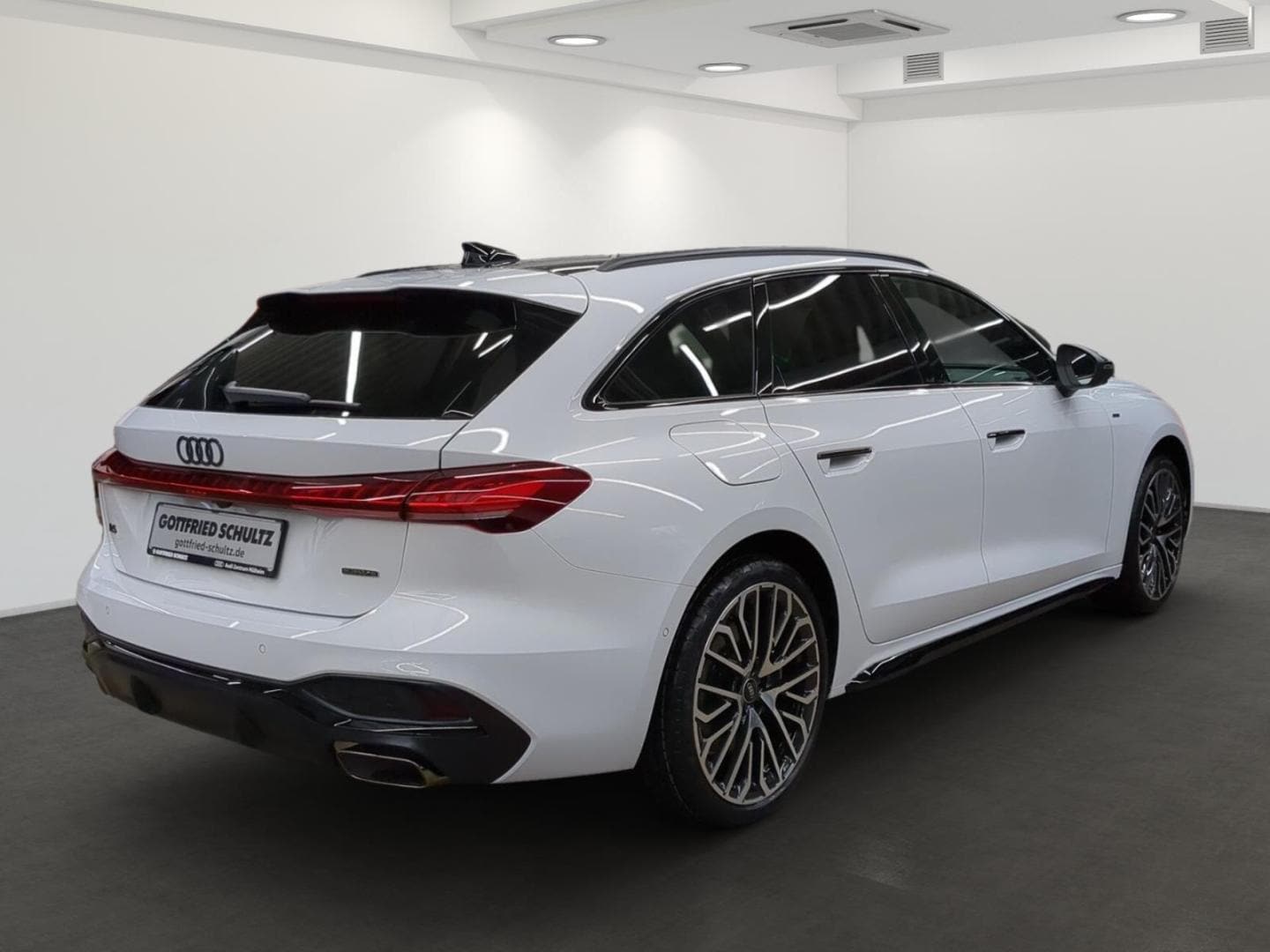 Bild über Audi A5 Avant e-hybrid e-hybrid quattro 220 kW S tronic - für weitere Informationen kontaktieren Sie den Audi Partner