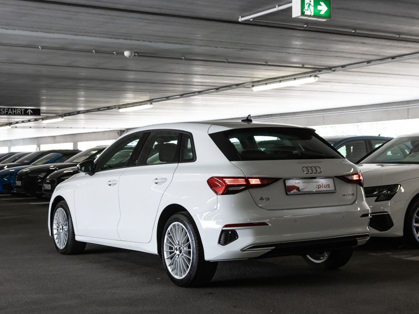 Bild über Audi A3 Sportback advanced 30 TFSI S tronic - für weitere Informationen kontaktieren Sie den Audi Partner