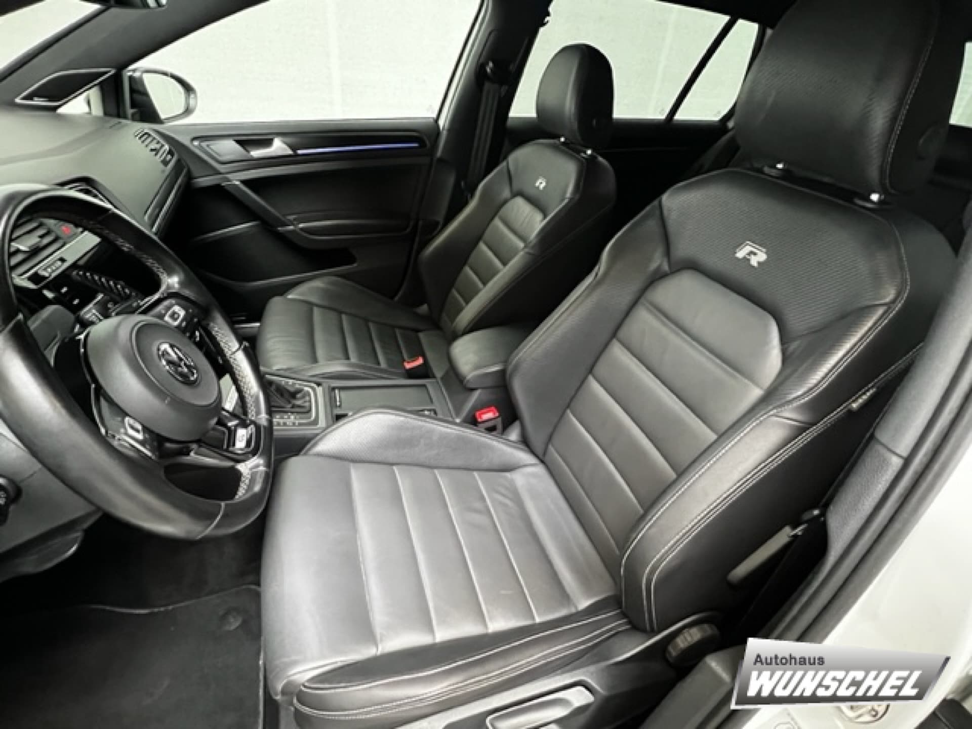 Volkswagen Golf R