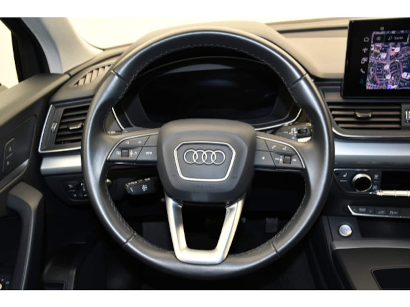 Bild über Audi Q5 Sportback TFSI e S line 55 TFSI e quattro S tronic - für weitere Informationen kontaktieren Sie den Audi Partner