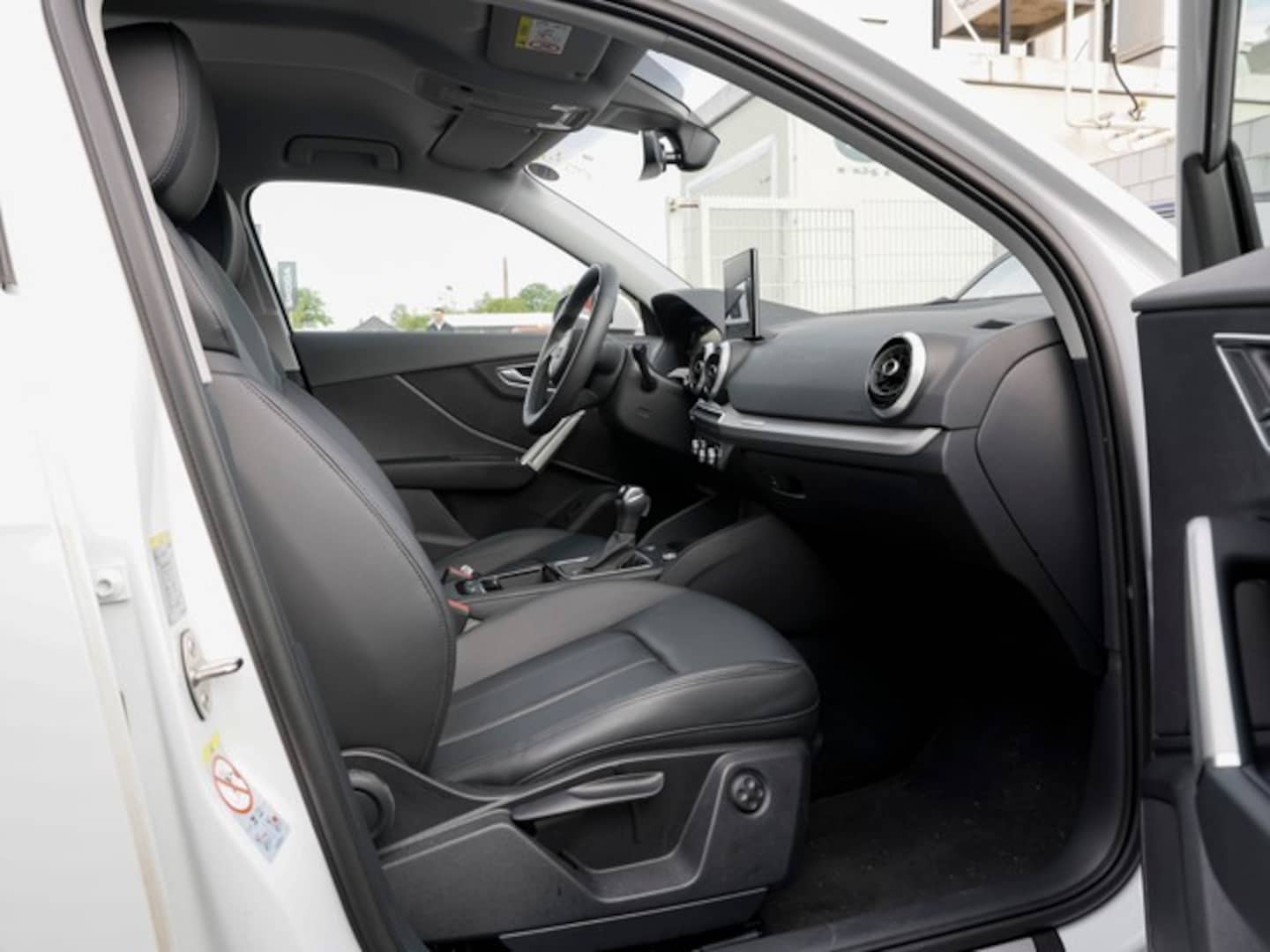 Bild über Audi Q2 S line 35 TFSI S tronic - für weitere Informationen kontaktieren Sie den Audi Partner