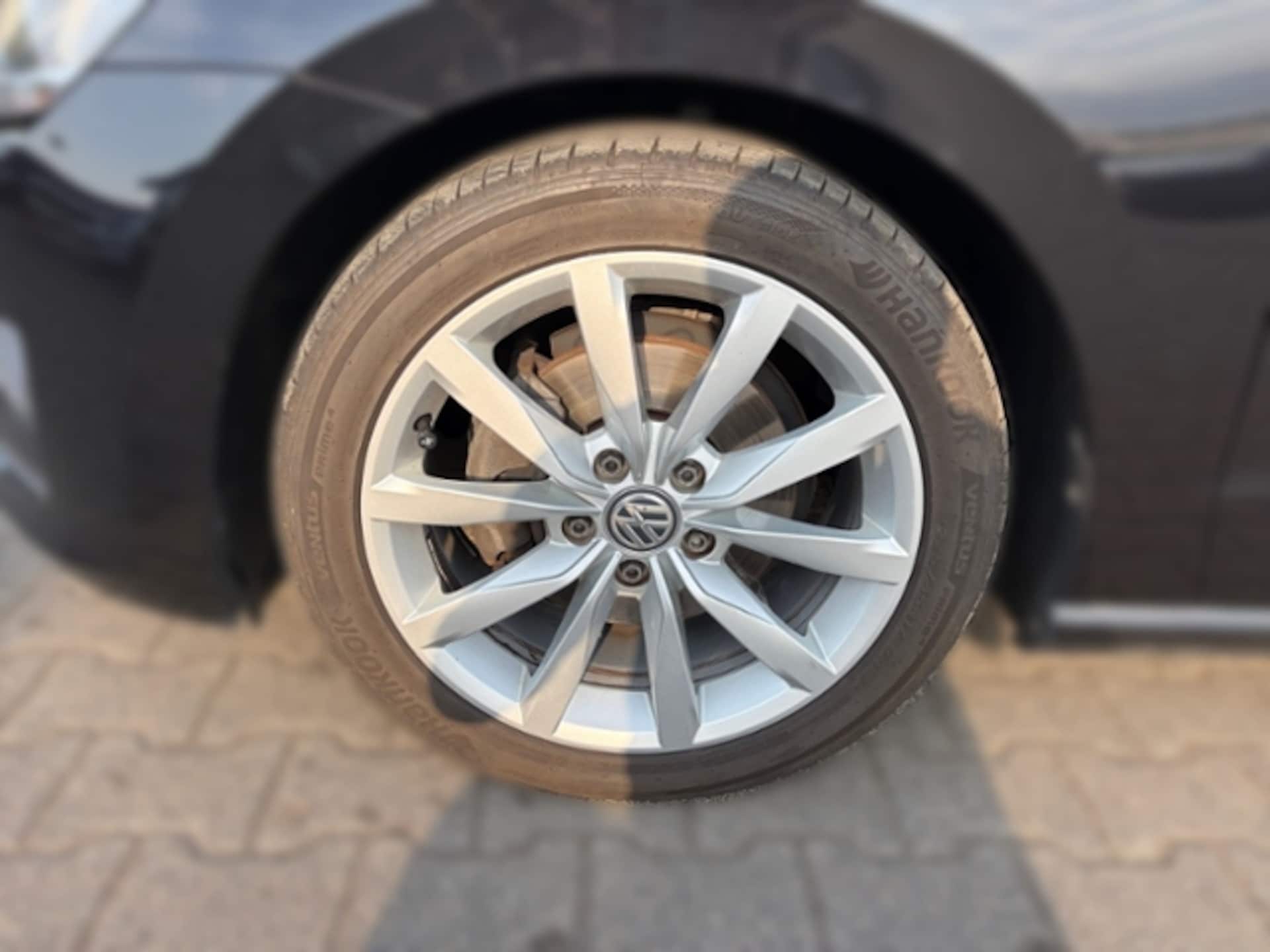 Volkswagen Golf Sportsvan Highline