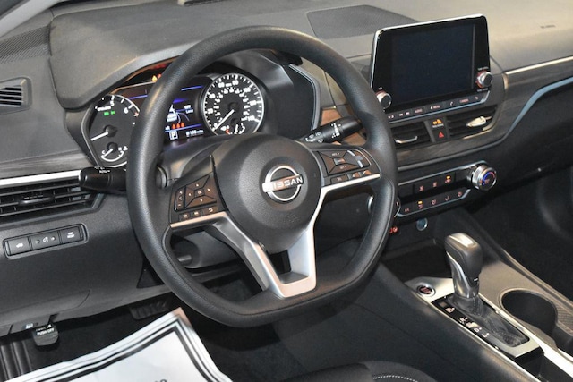 2025 Nissan Altima