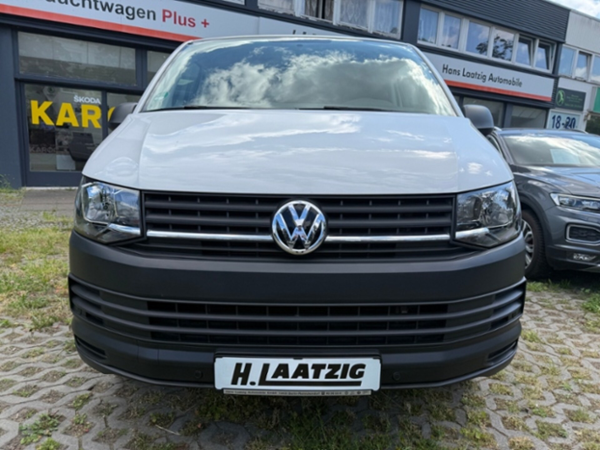 Volkswagen T6 Transporter Kasten langer Radstand