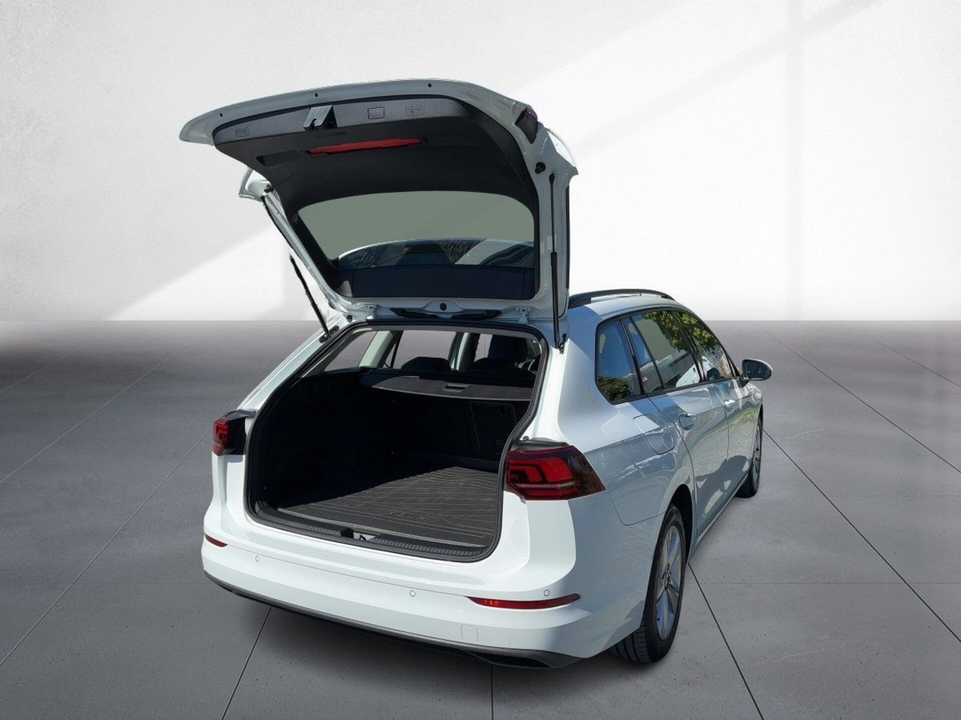 Volkswagen Golf Variant Life