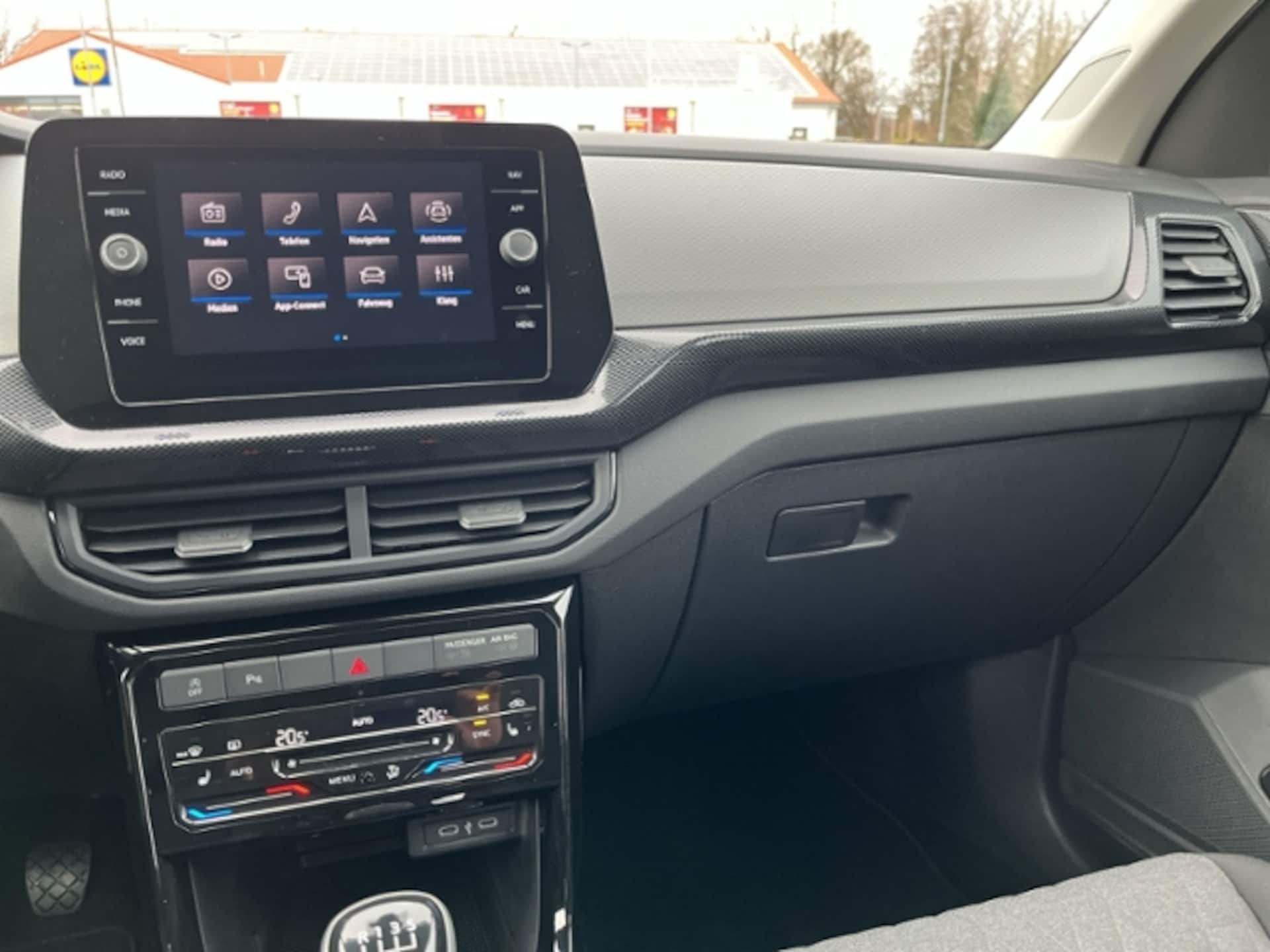 Volkswagen T-Cross Life