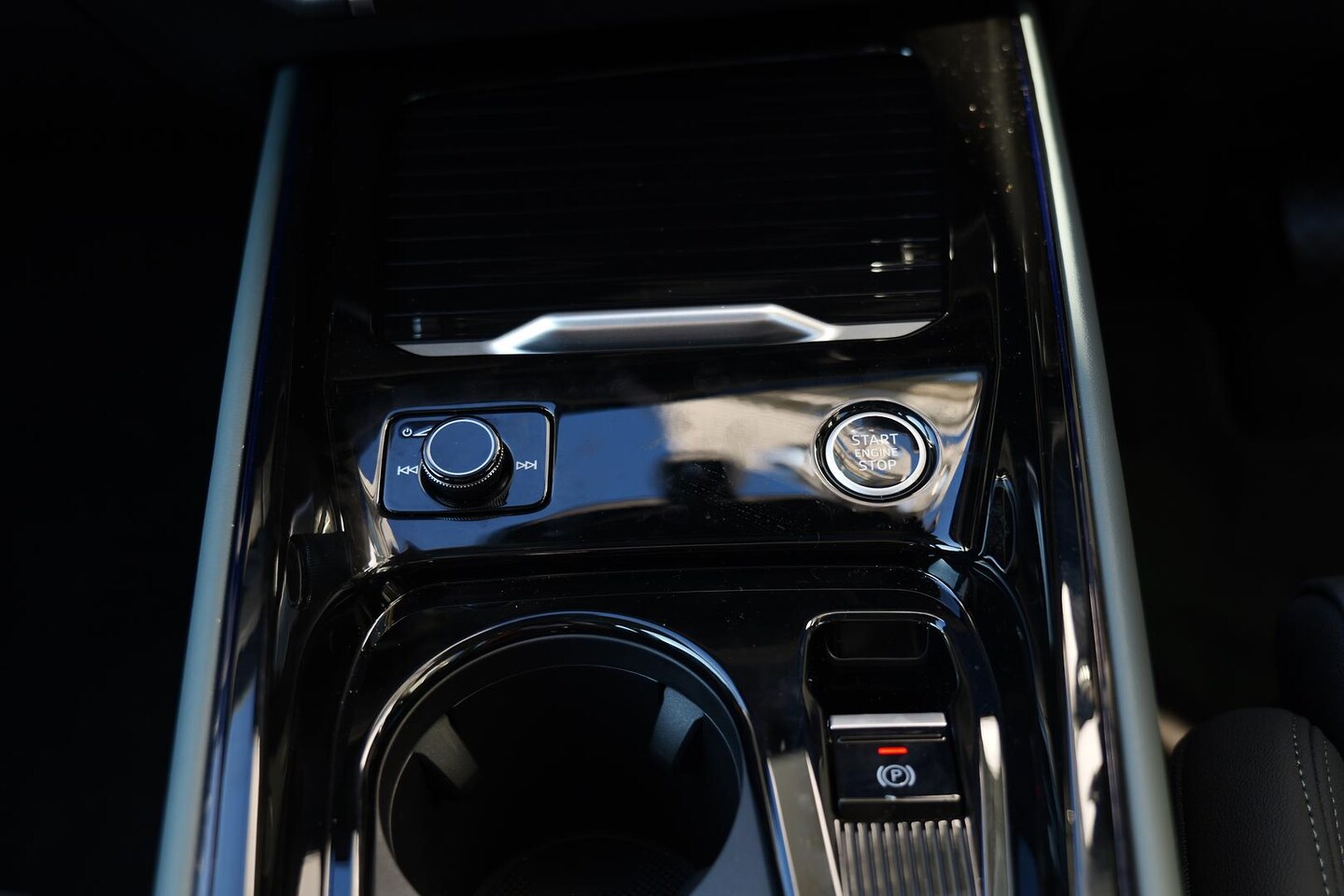 Image about Audi Q3 SUV TFSI quattro 150 kW