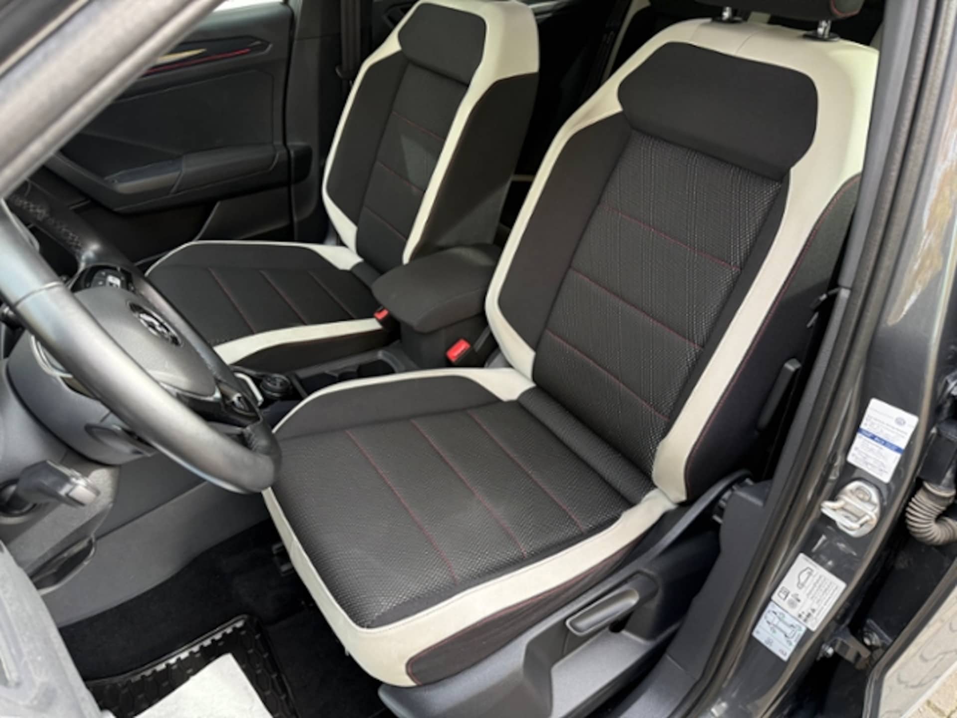 Volkswagen T-Roc Sport
