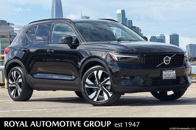 2023 Volvo XC40