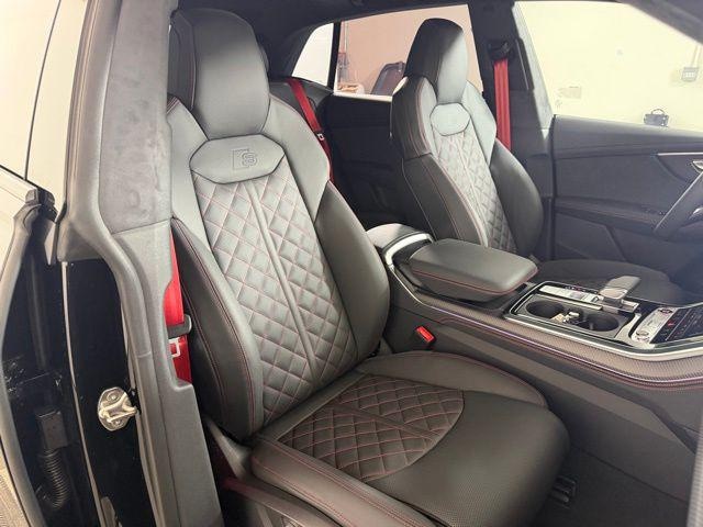 2026 Audi SQ8 Prestige - Photo 24