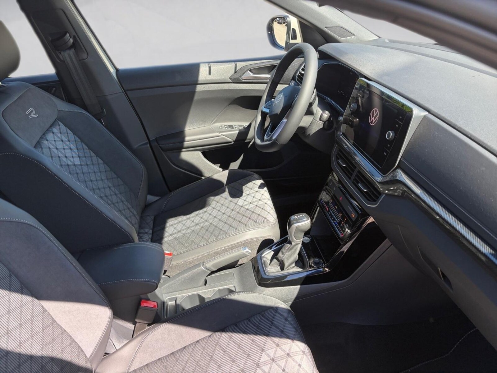 Volkswagen T-Cross – Bild 10