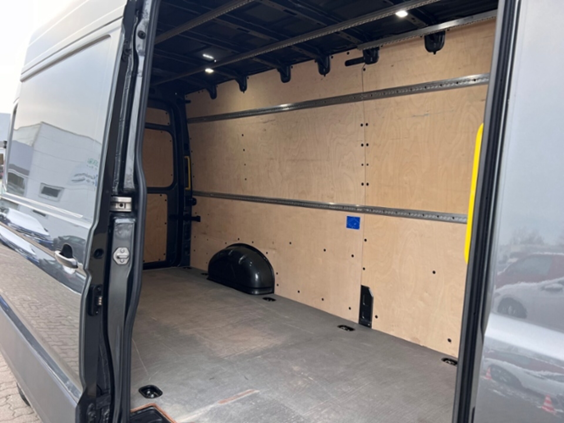 Volkswagen Crafter Kasten langer Radstand