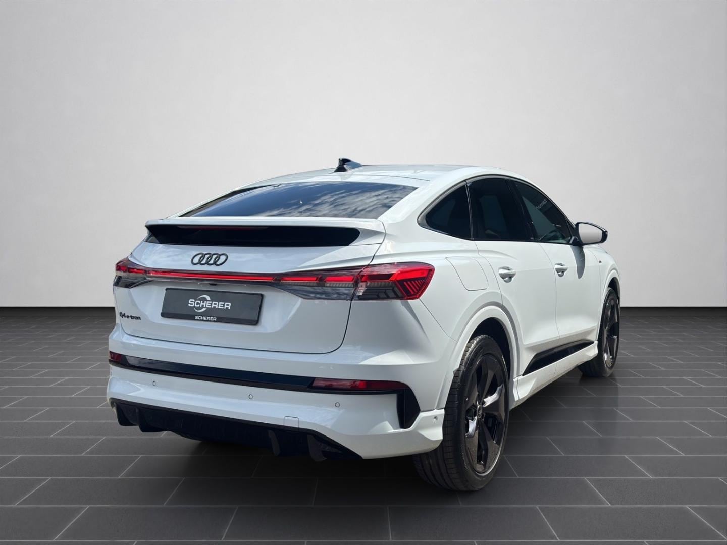Bild über Audi Q4 Sportback e-tron e-tron performance 210 kW - für weitere Informationen kontaktieren Sie den Audi Partner