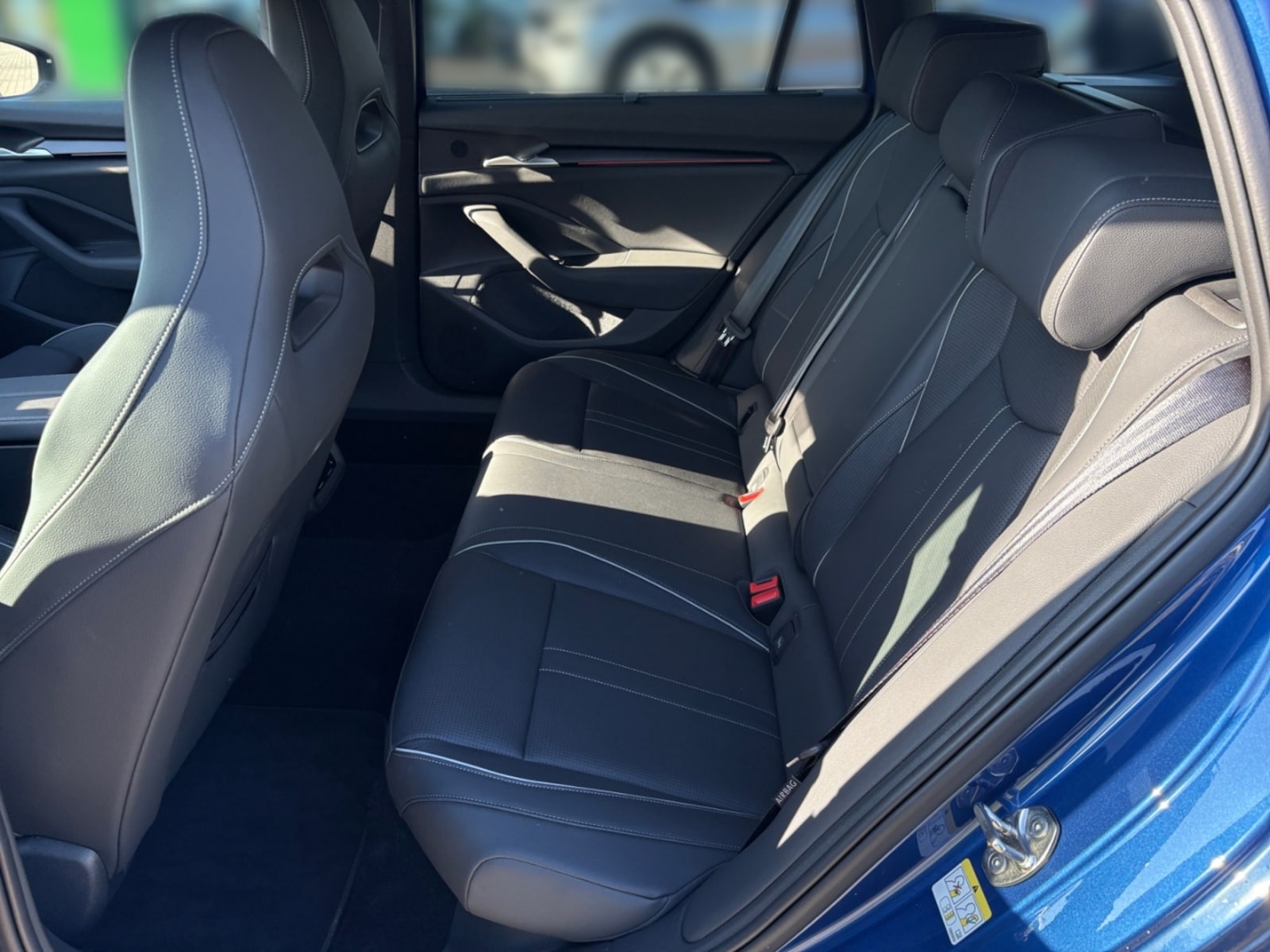Škoda Superb Combi – Bild 9