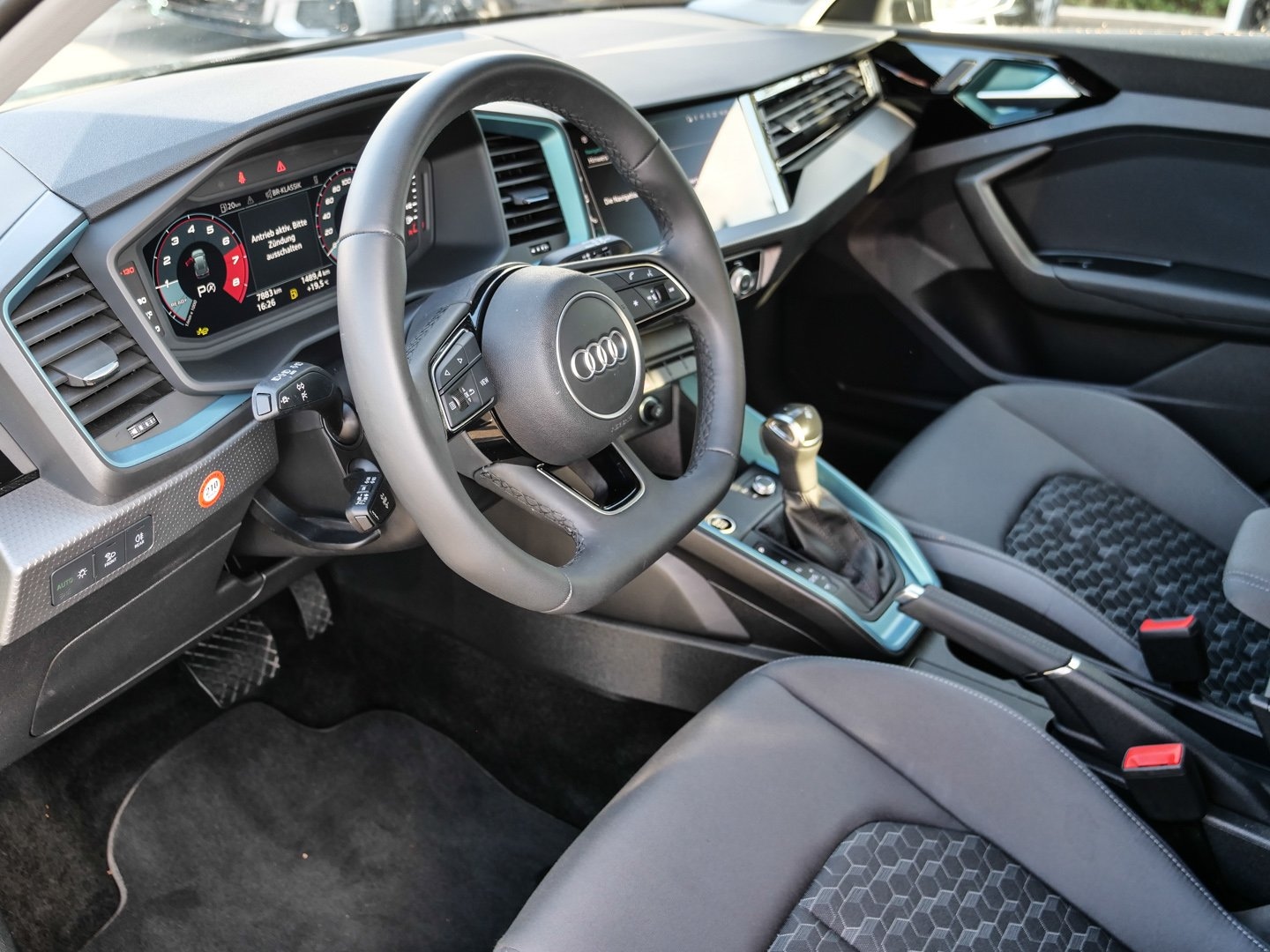 Bild über Audi A1 Sportback advanced 30 TFSI S tronic - für weitere Informationen kontaktieren Sie den Audi Partner