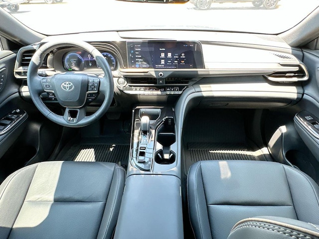 2025 Toyota Crown Signia
