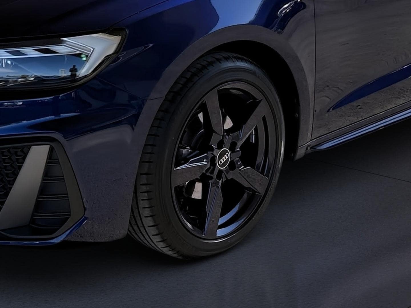 Bild über Audi A1 Sportback S line 30 TFSI Schaltgetriebe - für weitere Informationen kontaktieren Sie den Audi Partner