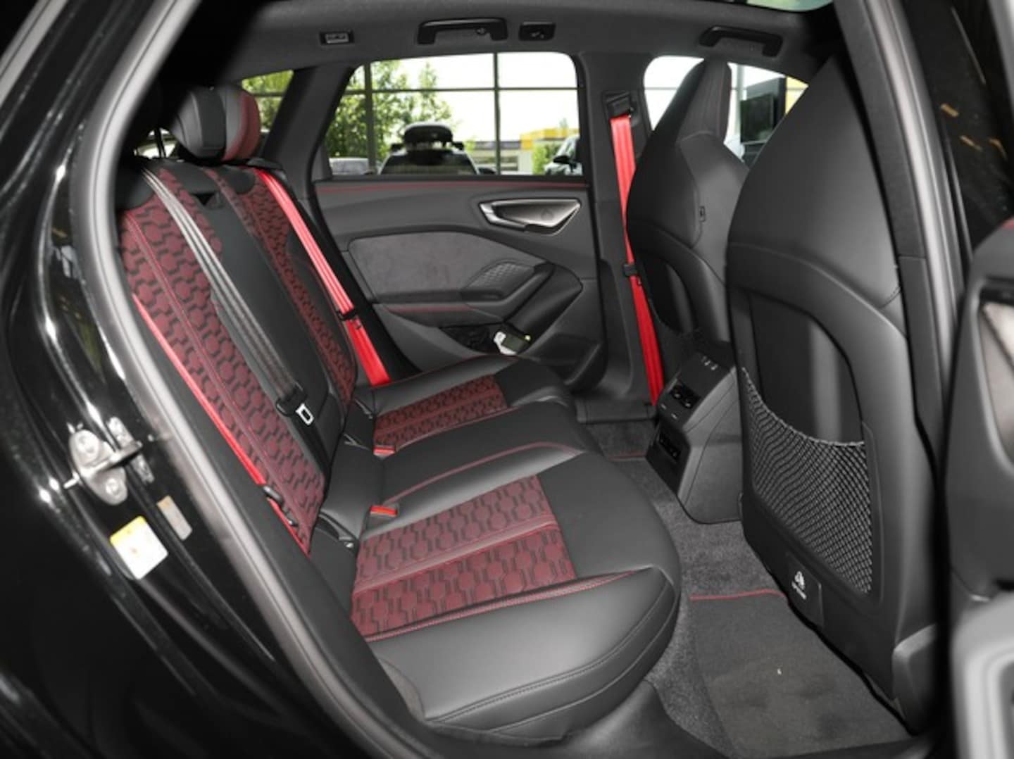 Bild über Audi RS 5 Avant TFSI quattro 470 kW tiptronic - für weitere Informationen kontaktieren Sie den Audi Partner