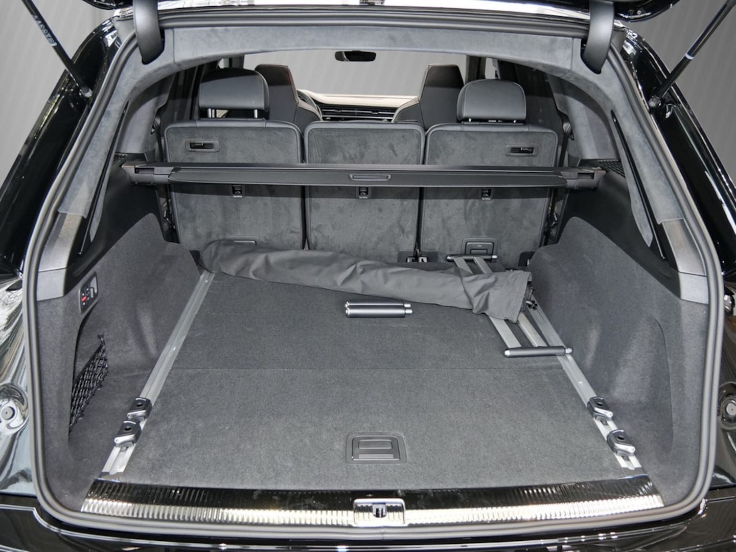 Bild über Audi Q7 SUV S line business TDI quattro 210 kW tiptronic - für weitere Informationen kontaktieren Sie den Audi Partner