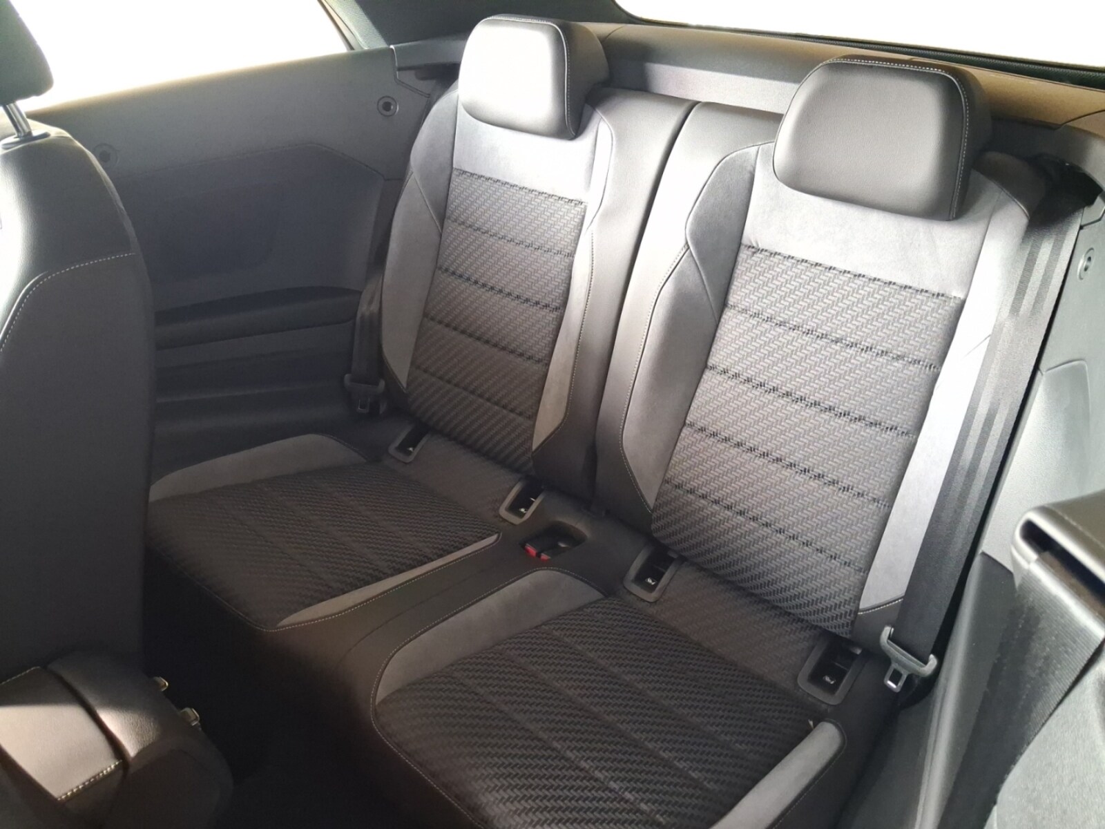 Volkswagen T-Roc Cabriolet – Bild 9